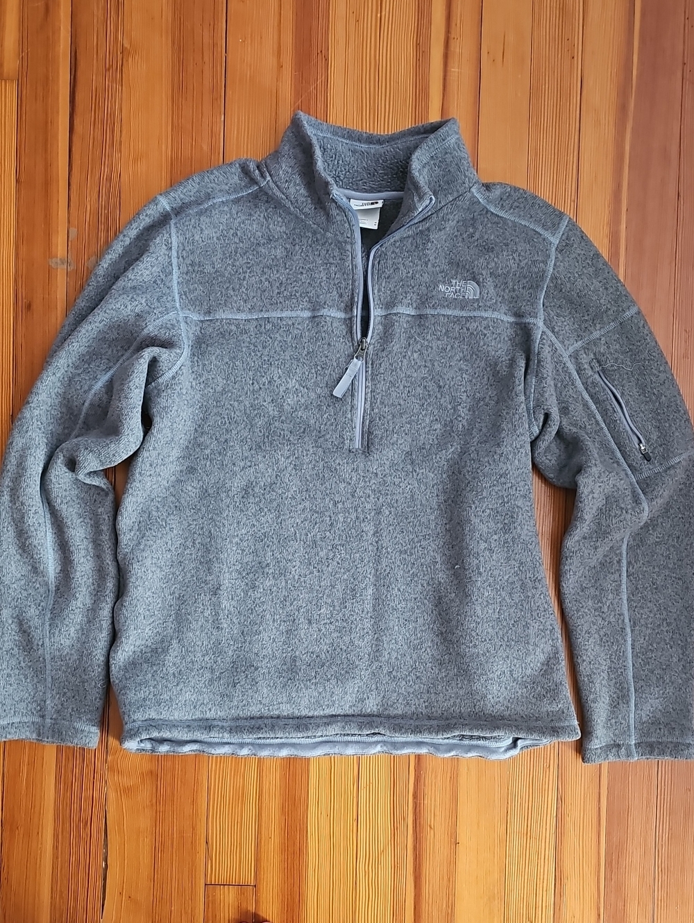 The North Face Men's Heather Gray Half-Zip Fleece Pullover